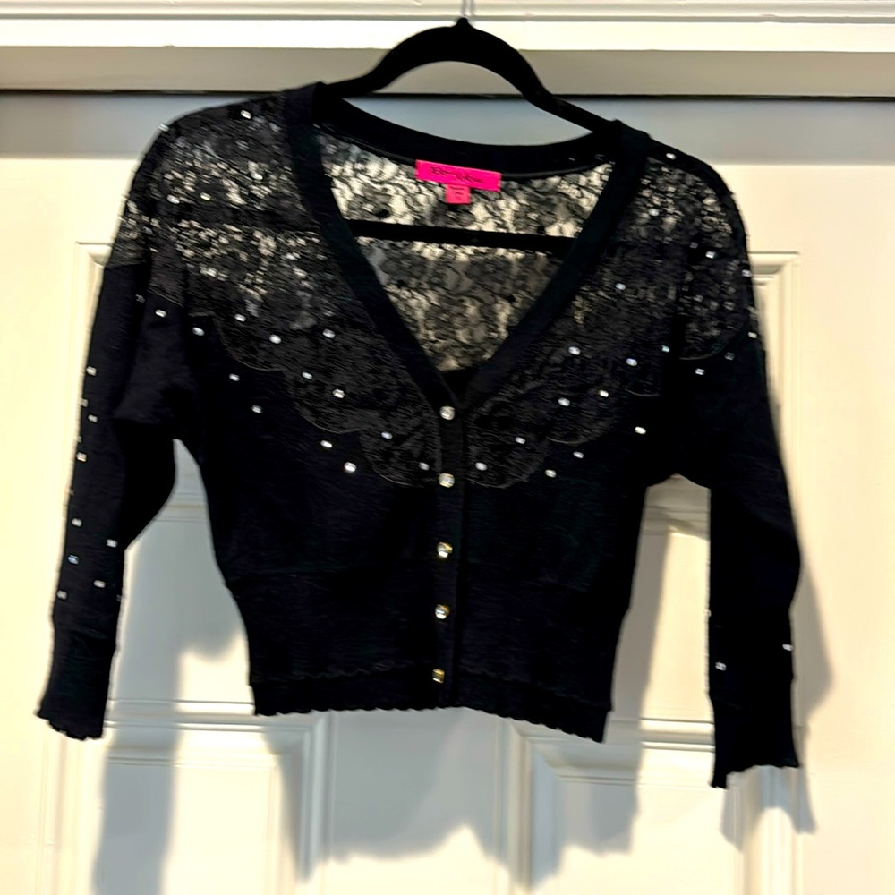 Cropped sweater